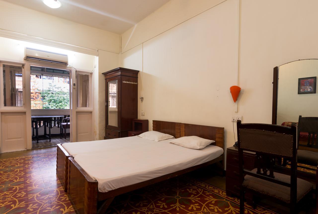 Bed And Breakfast At Colaba Mumbai Exterior photo